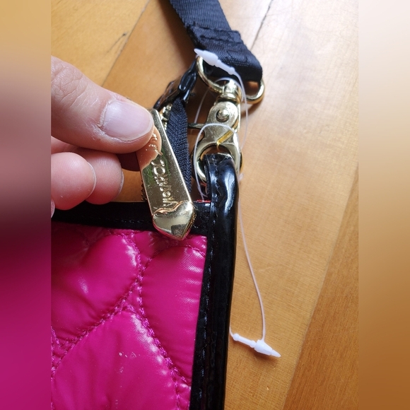 NWOT Betsey Johnson hot pink, red & black quilted hearts crossbody bag. - Picture 4 of 16